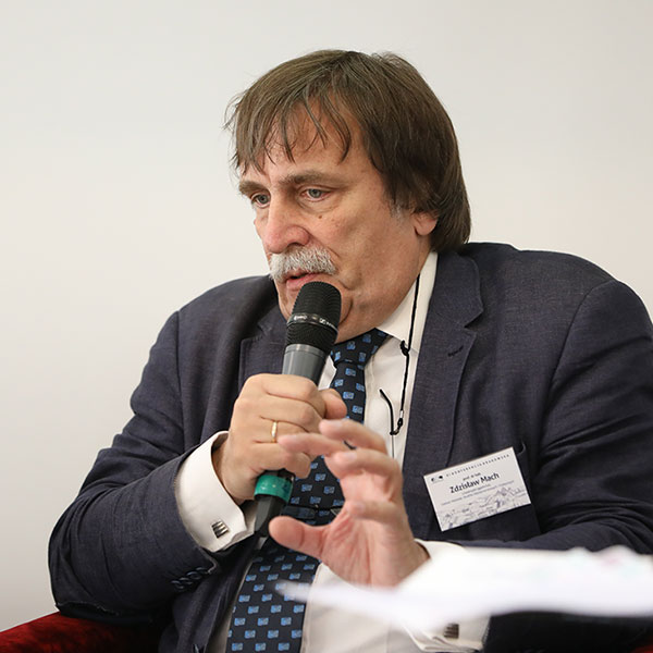 prof. dr hab. Zdzisław Mach